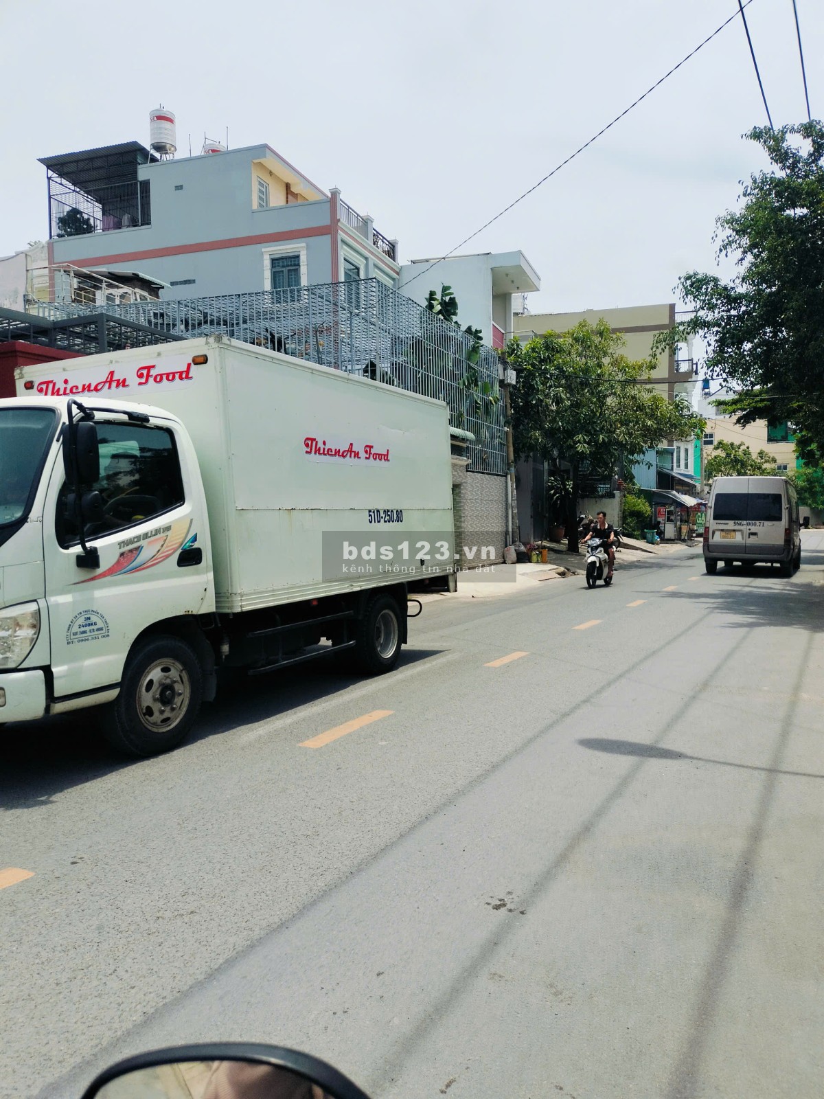 Cho thuê đất 6x70m² có nhà nát 2mt trước, sau TL Quận 12