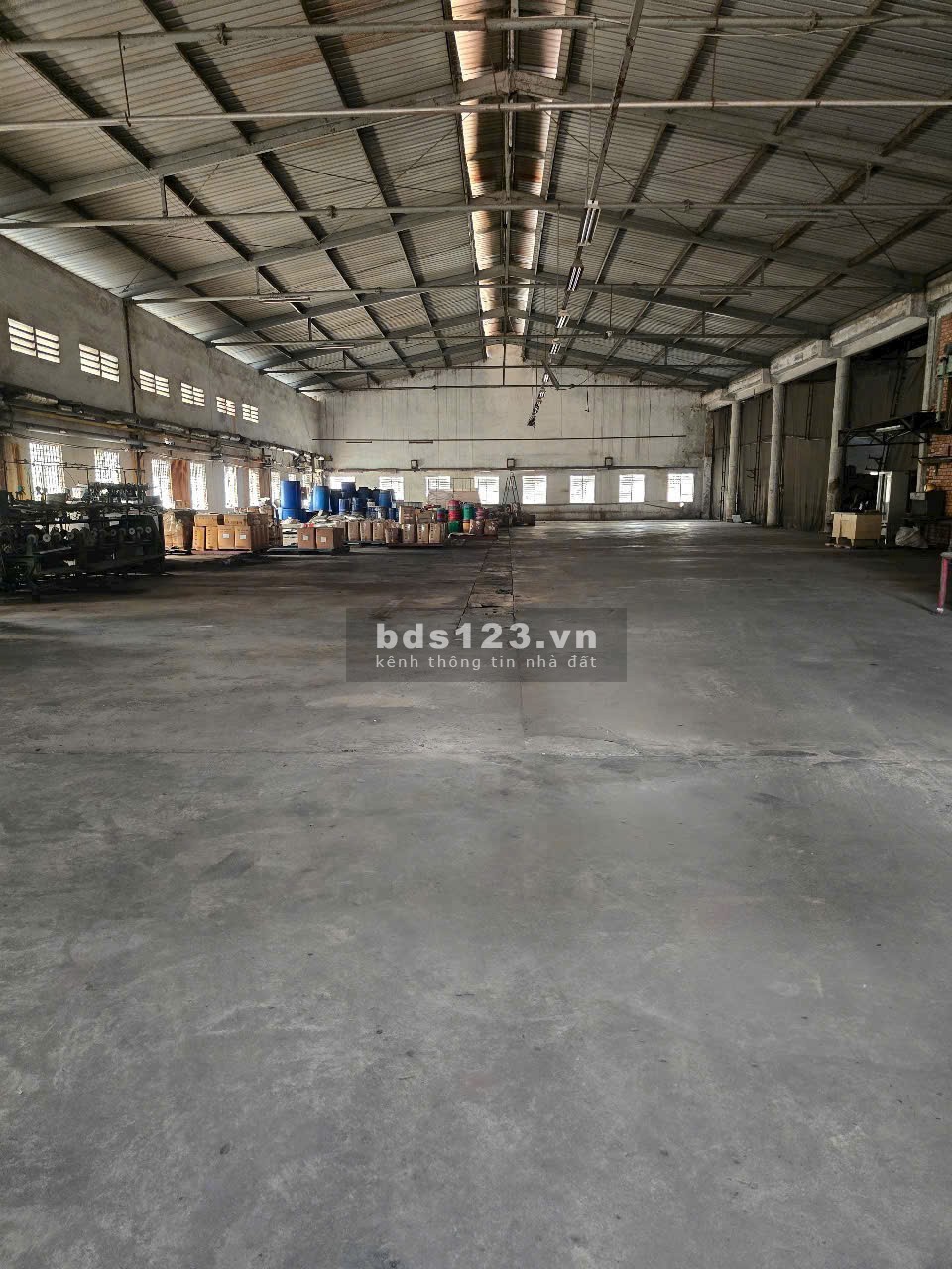 Cho thuê kho, Xưởng 2800m 1/ QL1A Tân Thới Nhất, Q12