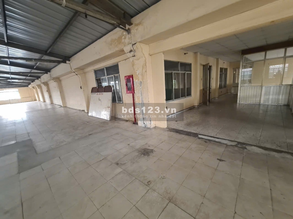 Cho Thuê kho, Xưởng 2400m 1/ QL1A Đông Hưng Thuận, Quận 12