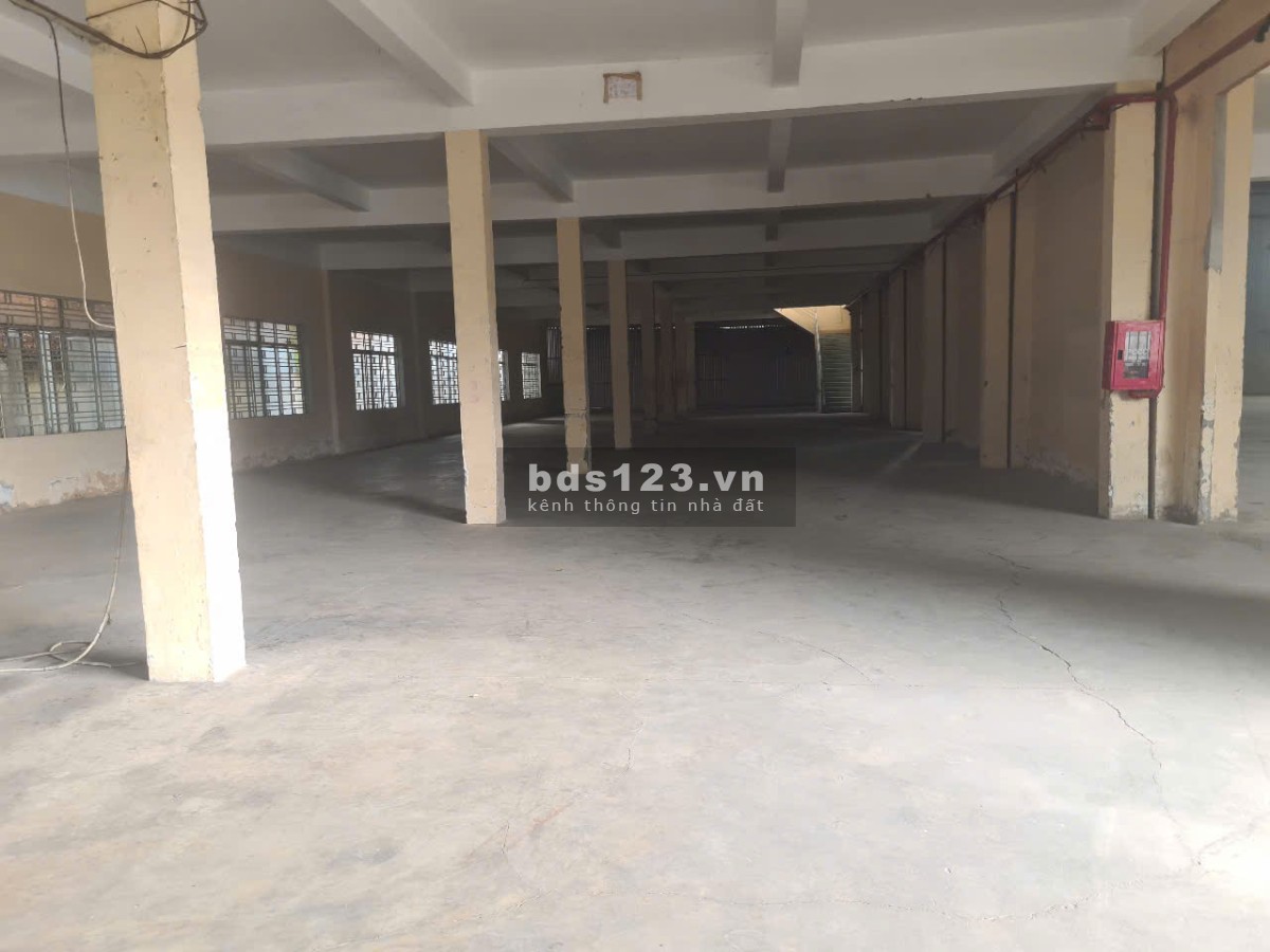 Cho Thuê kho, Xưởng 2400m 1/ QL1A Đông Hưng Thuận, Quận 12