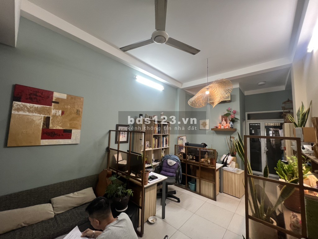 Bán nhà 6 tầng khu VIP - cư xá Nguyễn Trung Trực - HXH thông Sư Vạn Hạnh - Thành Thái