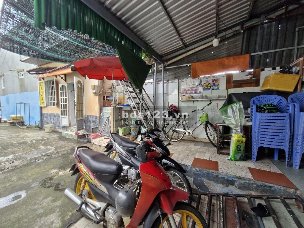 Mặt tiền kinh doanh cực vip, ngay mũi tàu QL1K, ngang 11m, nở hậu, 725m²; 57 tỷ