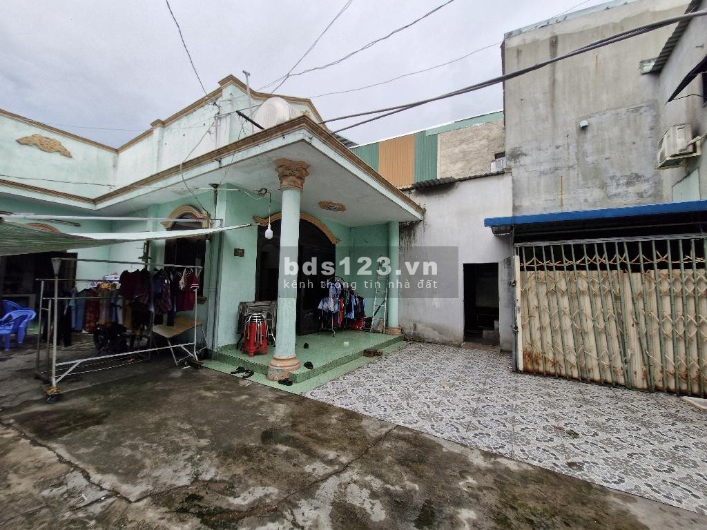 Mặt tiền kinh doanh cực vip, ngay mũi tàu QL1K, ngang 11m, nở hậu, 725m²; 57 tỷ