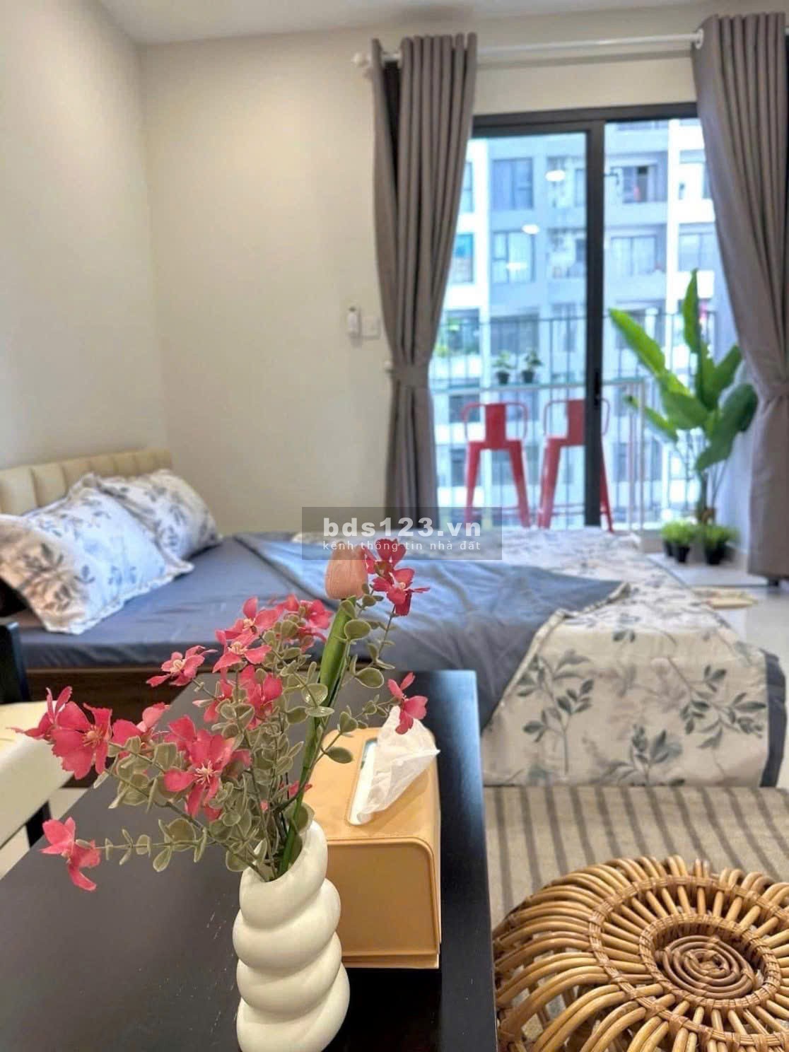 Chung cư Sky Center, Officetel, 45m2, 1PN, Nội thất, Phổ Quang, TB, 11tr/tháng.