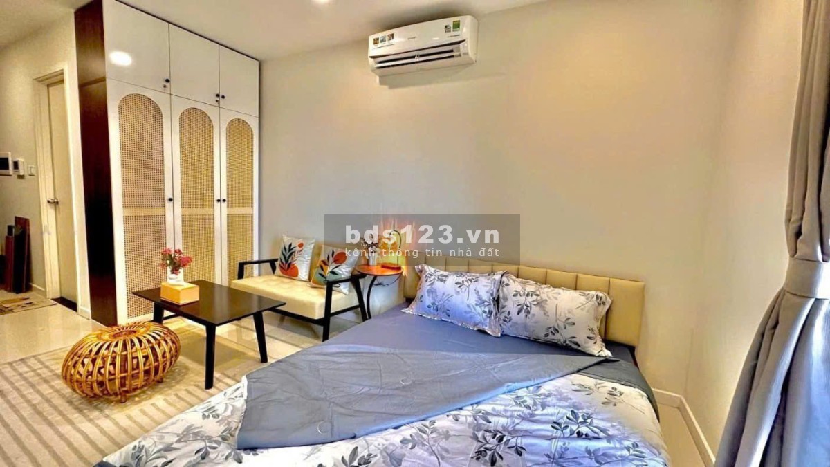Chung cư Sky Center, Officetel, 45m2, 1PN, Nội thất, Phổ Quang, TB, 11tr/tháng.