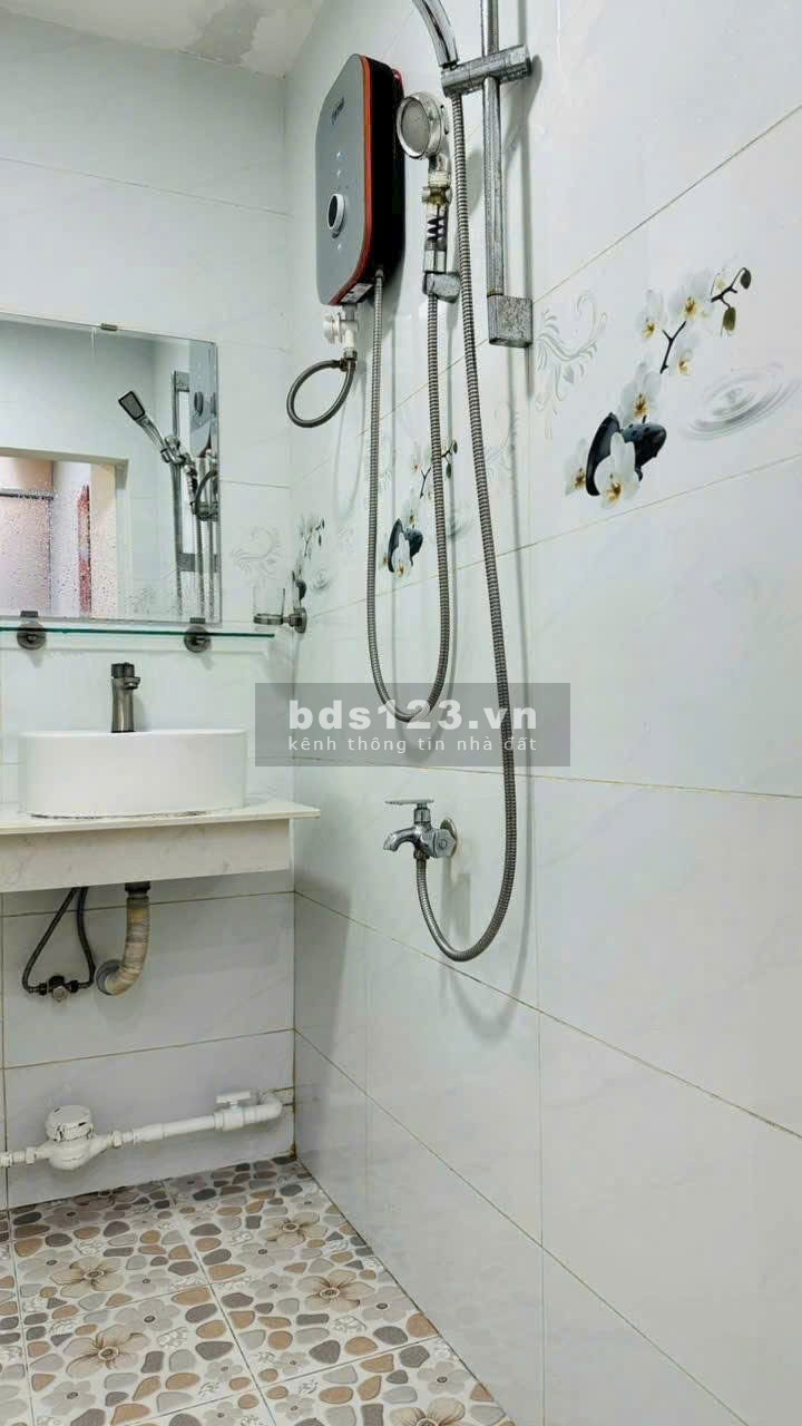 Chung cư Huỳnh Văn Bánh, Phú Nhuận, 100m2, 2PN, 2WC, 11tr, Thang bộ