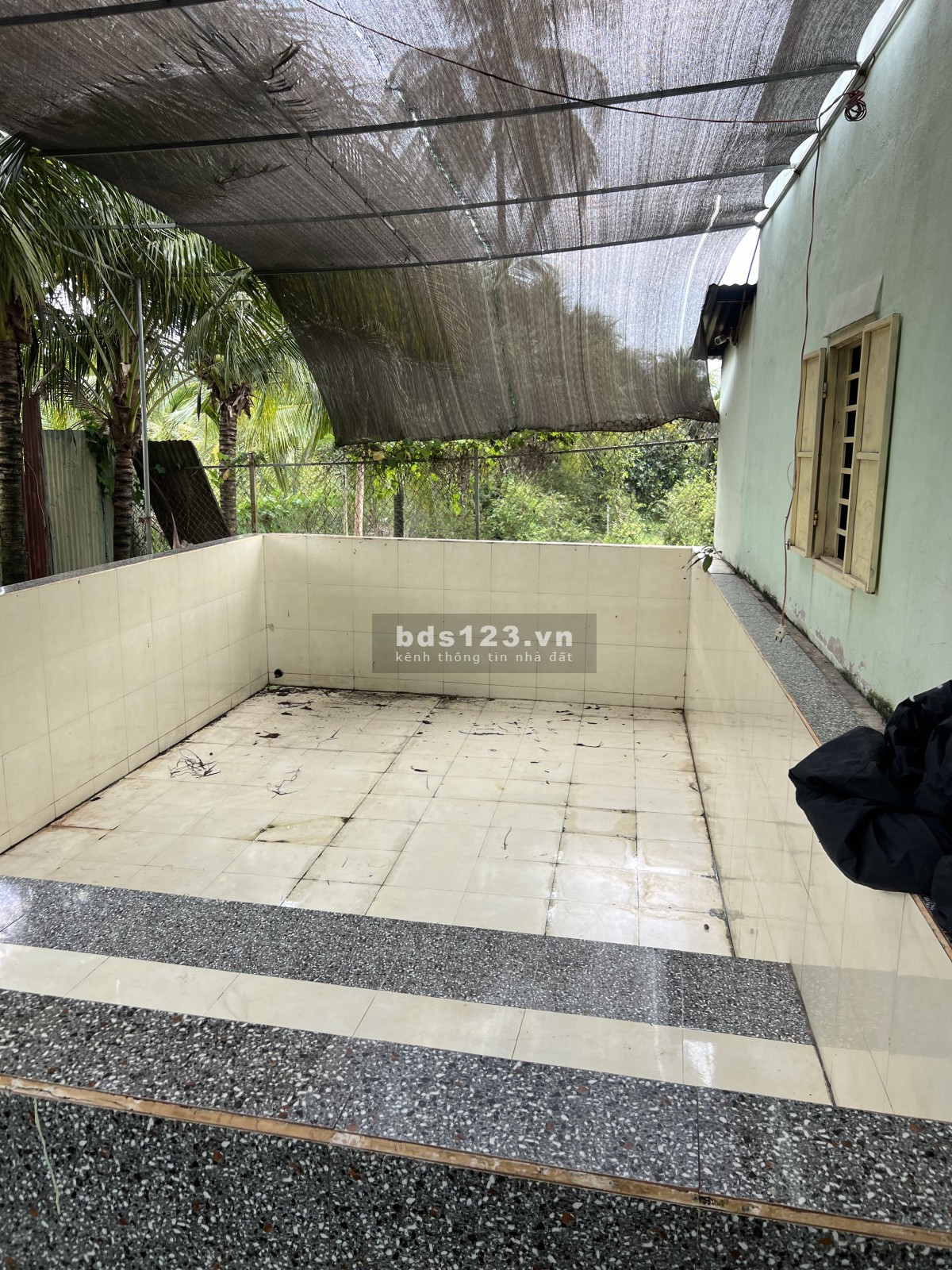 Bán nhà diện tích 1300m2 khu dân cư an ninh
