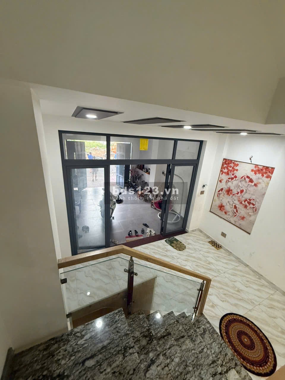 Bán Nhà 1 trệt 3 lầu, khu dân cư lớn giá 8t8