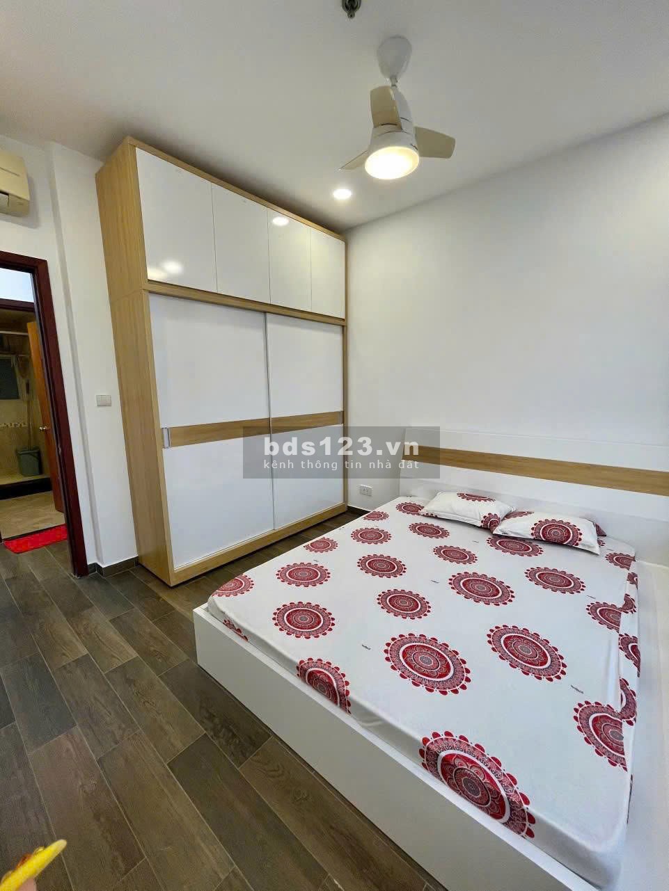 Chung cư Phúc Yên, P15, Tân Bình: 96m2, 2p ngủ, có NT, 11tr/th