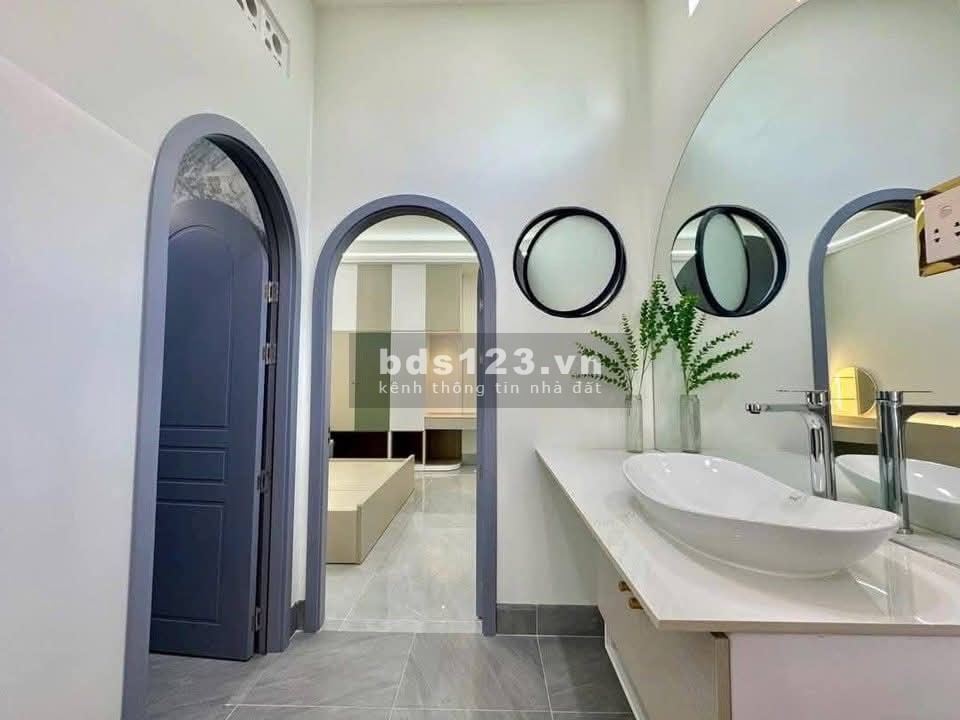  Chủ ngọp cần bán gấp căn nhà 