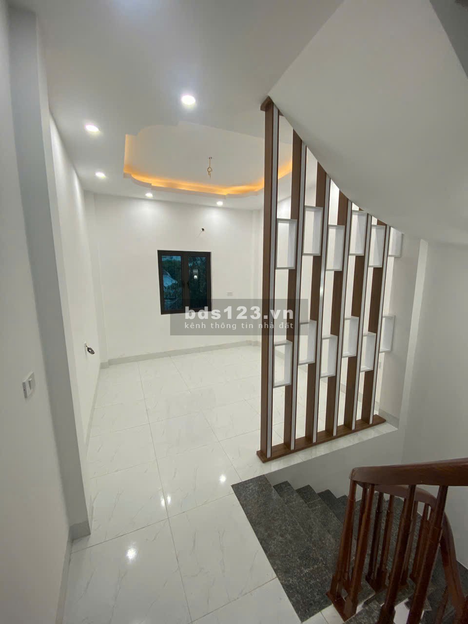 Nhà xây mới Đồng Mai (trong đê) DT 32m2*4T giá 3.25 tỷ, gần QL6, Ôtô đỗ gần nhà. Sổ vuông đẹp