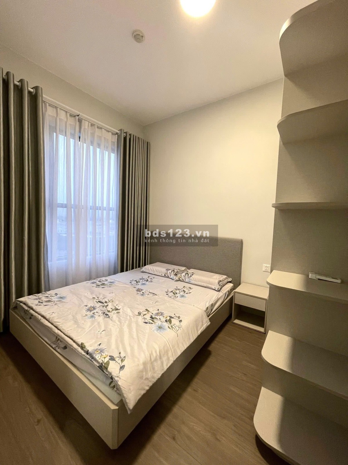 Chung cư Saigon Airport, Tân Bình: 95m2, 2 p ngủ, nội thất, 18tr/th