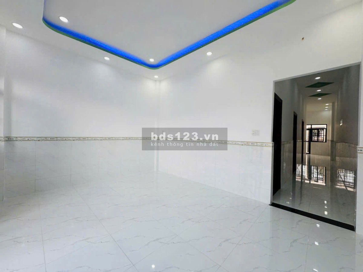 Bán gấp trả nợ, nhà cấp 4, 2 phòng ngủ, 2 vệ sinh, giá 690tr (có thương lượng)