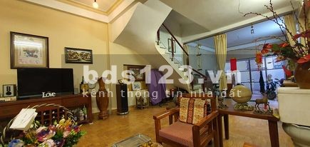 Hot - Nhà đẹp Khương Hạ - Gần ô tô tránh - 5 tầng, giá chỉ 8.5 tỷ