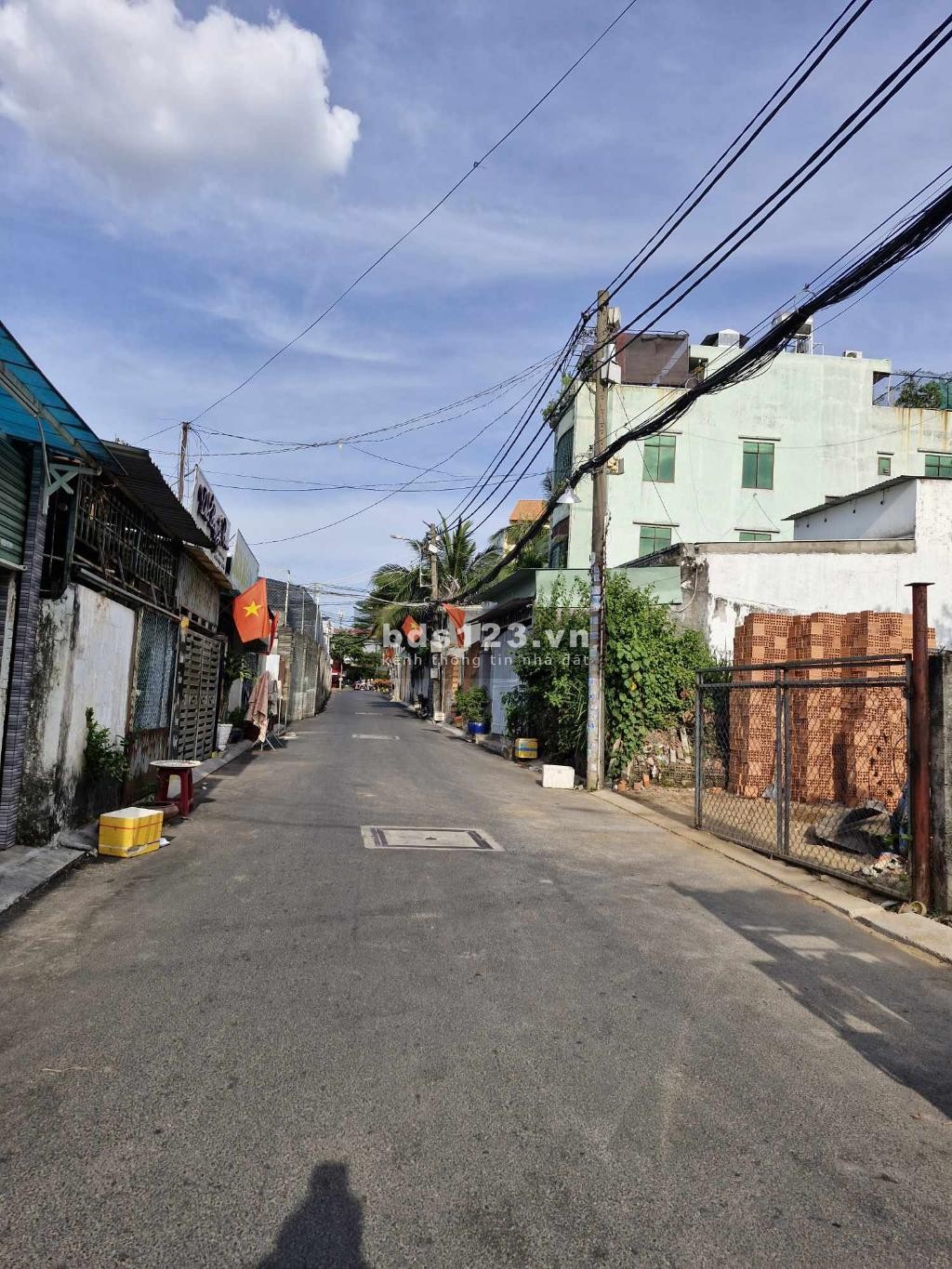 Ra gấp lô đất hẻm nhựa, xe tải quay đầu, sát mặt tiền Đặng Văn Bi, 8x25 chỉ 16 tỷ