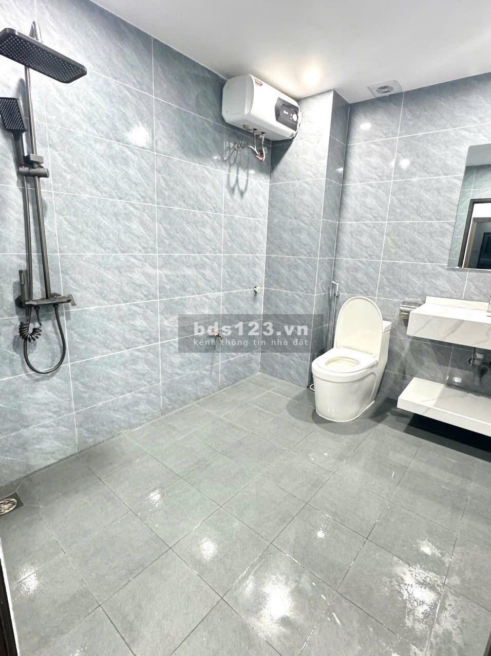 Nhanh tay sở hữu căn nhà riêng 4 tầng với 4PN + 3 WC/PK + bếp, tại xã Hưng Đạo, Quốc Oai,