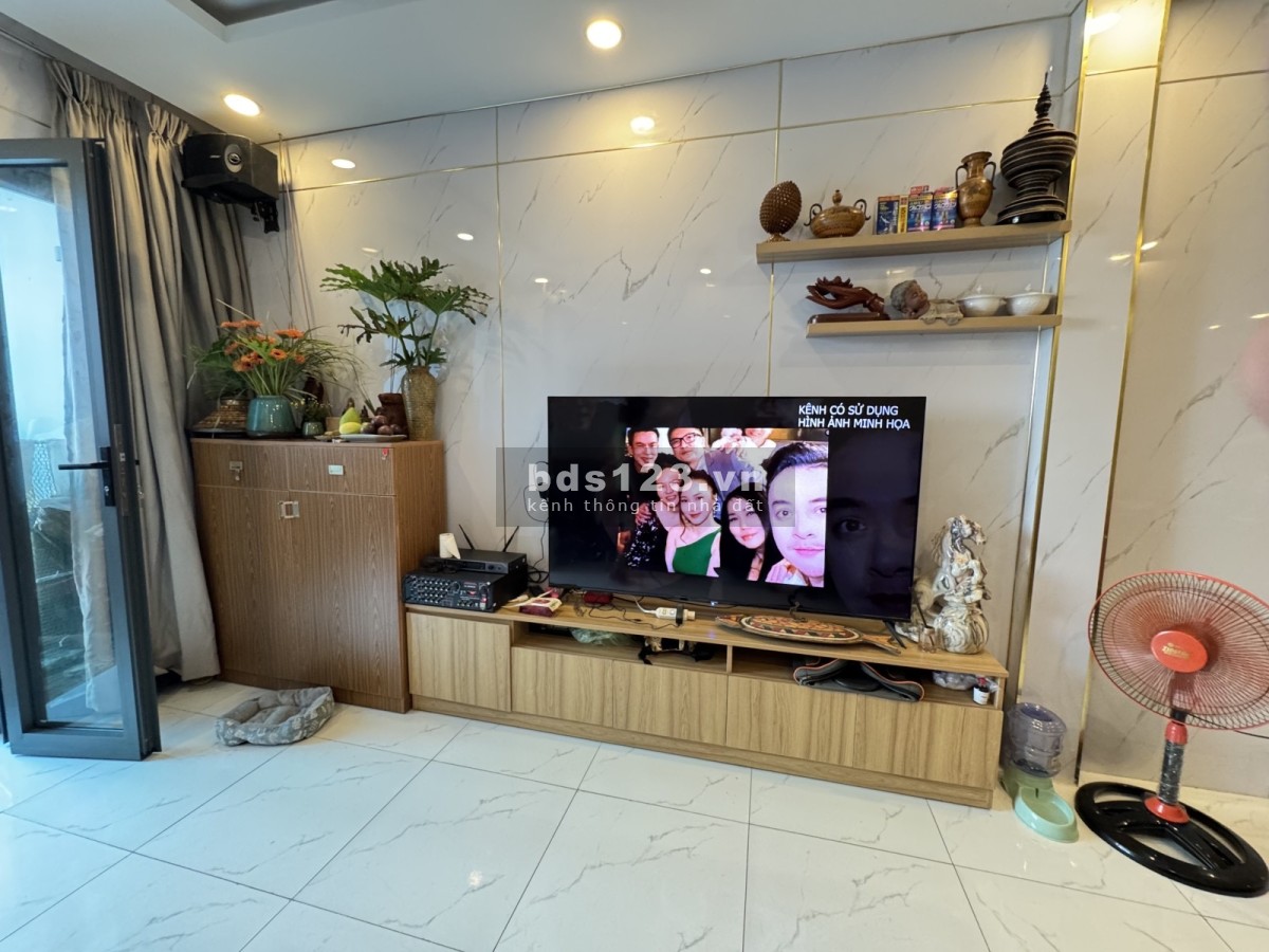 Gia chủ hạ mạnh 800tr cho nhà đường Bạch Đằng - Bình Thạnh để đi định cư