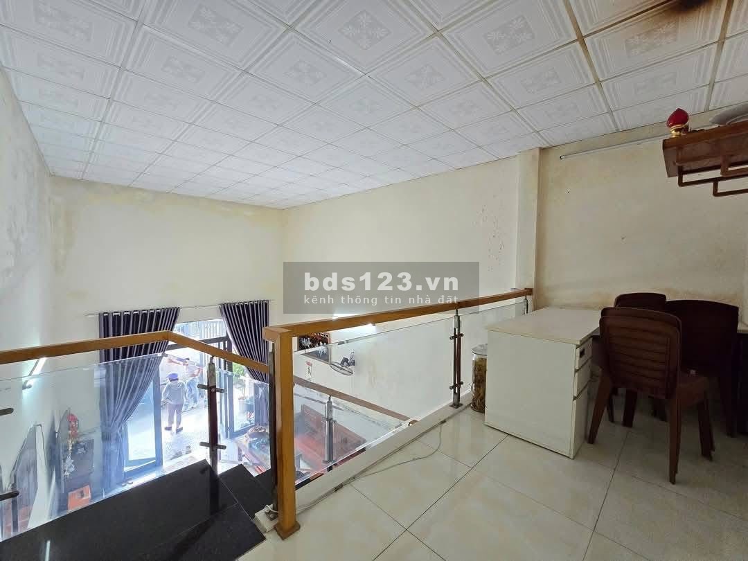 Bán nhà gác lửng – 3 phòng ngủ – Kiệt Trường Chinh, Hòa Phát, Đà Nẵng