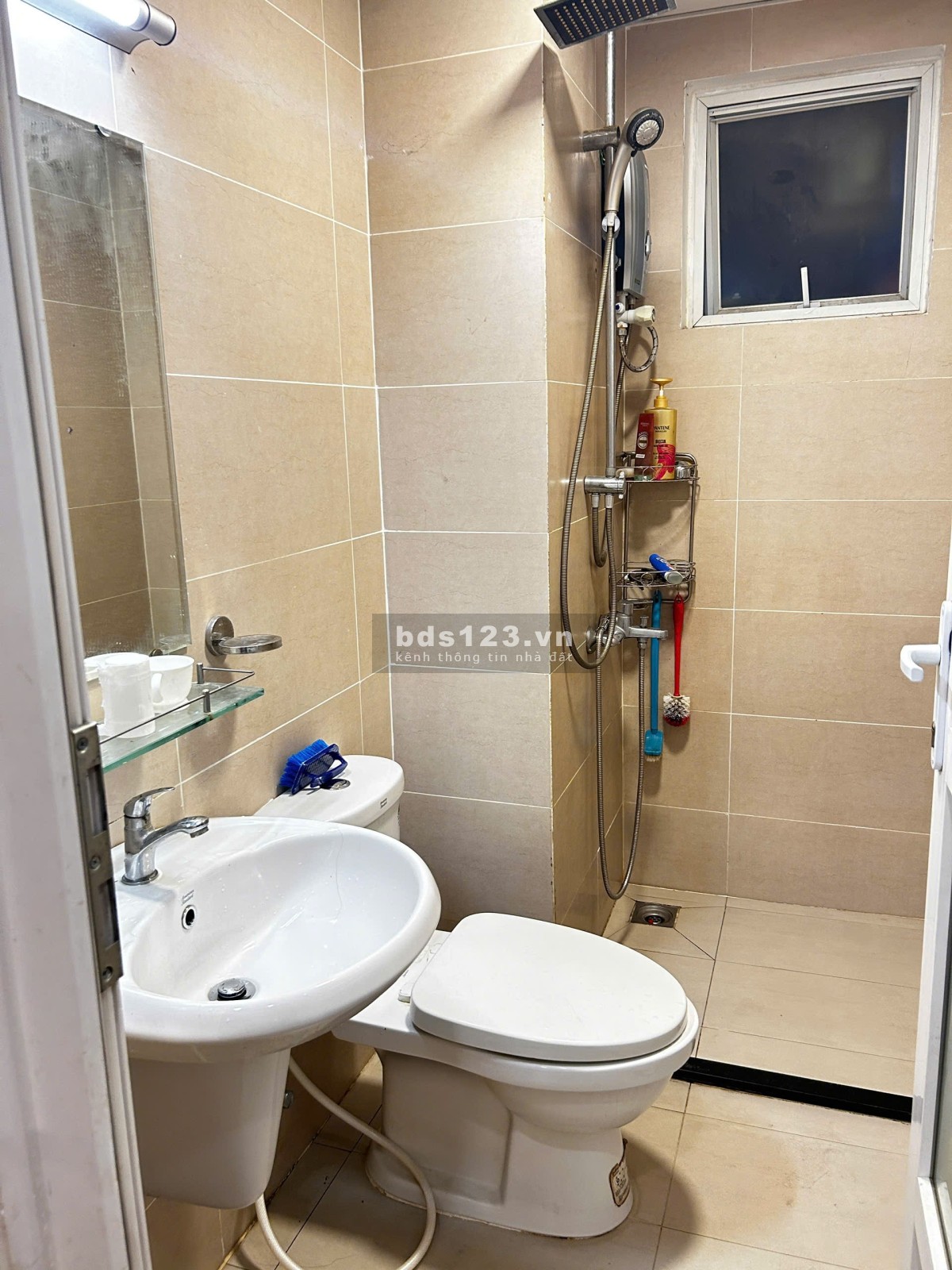 Cho thuê căn 2 PN Chung Cư 9view Full nội thất giá chỉ 10tr/tháng vô ở ngay