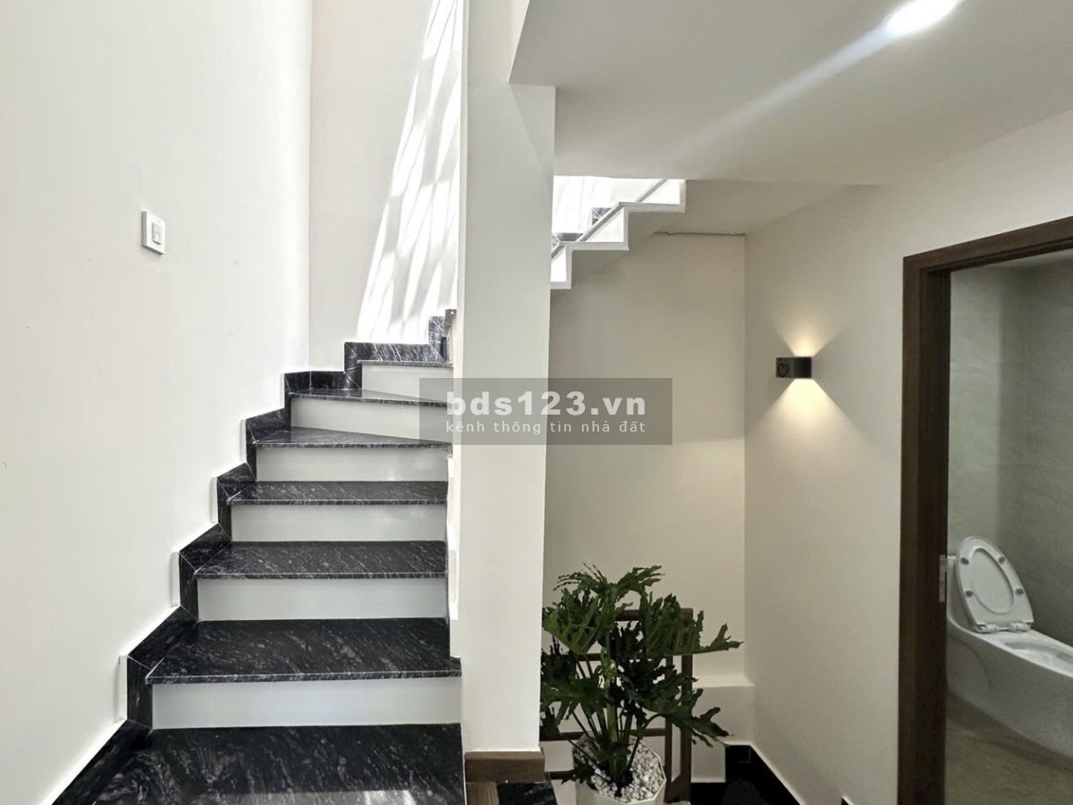 TƯƠNG LAI HỘ KHẨU Q1, NỞ HẬU 7M, 3PN, HOÀN CÔNG ĐỦ
