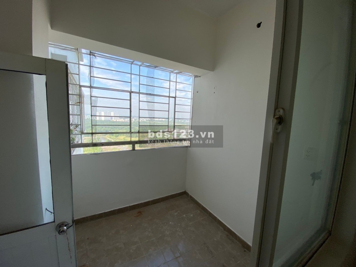 Bán Phú Mỹ Thuận 3PN 2WC 87m2 giá 1.95 tỷ; 2PN 2WC 95m2 giá 2 tỷ. LH: 090 6600 593 - Thu