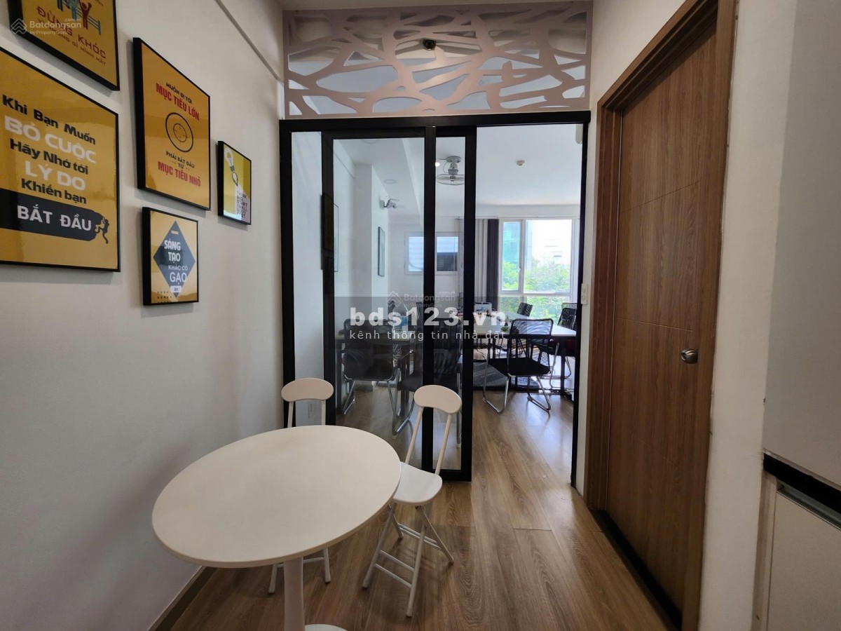 Chính chủ cho thuê officetel Charmington La Pointe 35m2, 1 phòng họp, 1 phòng làm việc, 10tr/tháng