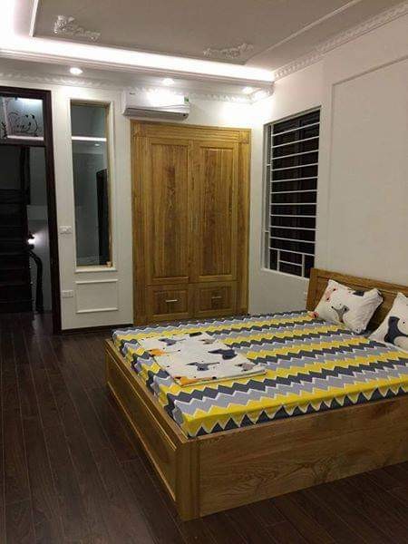 Bán nhà riêng ô tô con đỗ cửa 4PNKK, 4WC, 5 tầng tại Tây Mỗ, Nam Từ Liêm, Hà Nội, giá 5,9 tỷ.