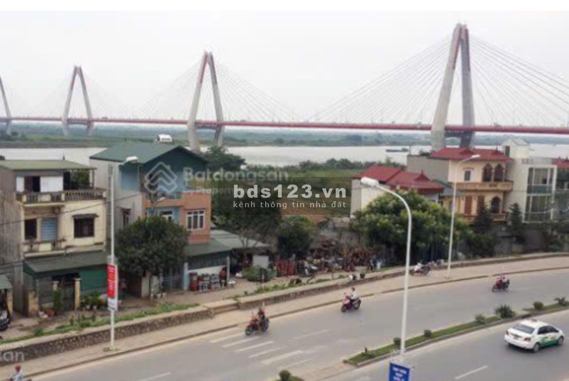 nhà cấp 4, sổ đỏt 60mng,Đông Nam,hai mặt thoáng,đường rộng 2.8m ô tô vào nhà