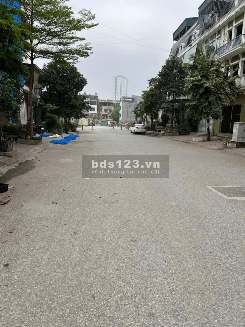bán liền kề KĐT Văn Phú, Hà Đông, 77m2, mặt tiền 4,5m, giá 15 tỉ