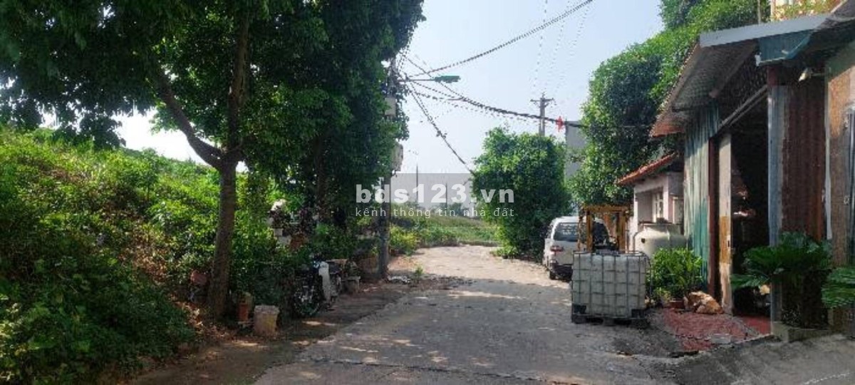 BÁN DẤT TỨ HIỆP, GIAO THÔNG THUẬN TIỆN, TIỀM NĂNG KINH DOANH.