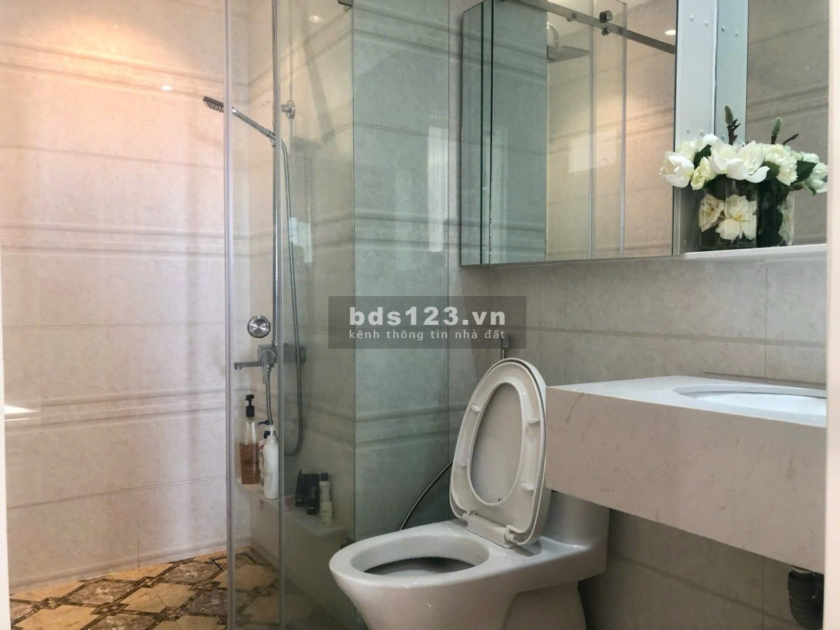 Căn Officetel full nội thất Bến Vân Đồn Q4 15,5 Tr/tháng