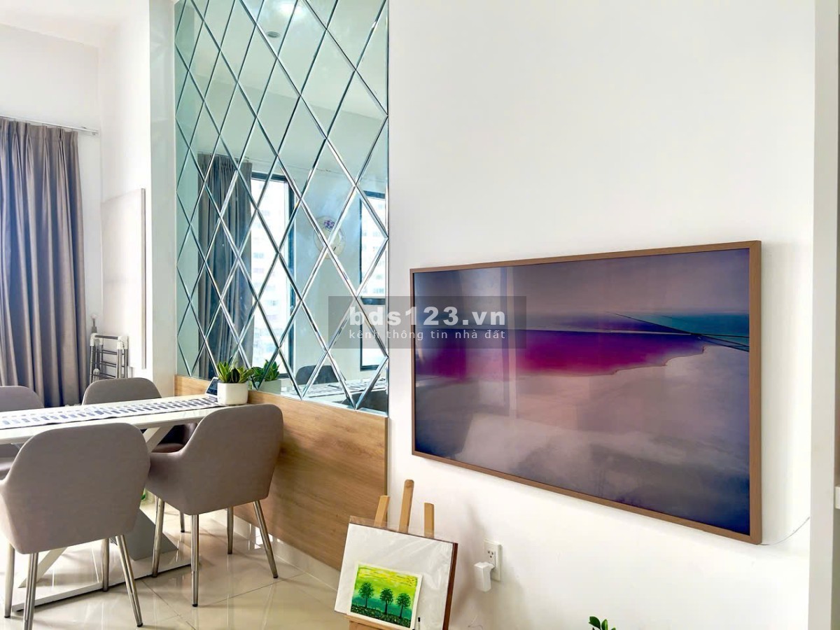 Căn Officetel full nội thất Bến Vân Đồn Q4 15,5 Tr/tháng