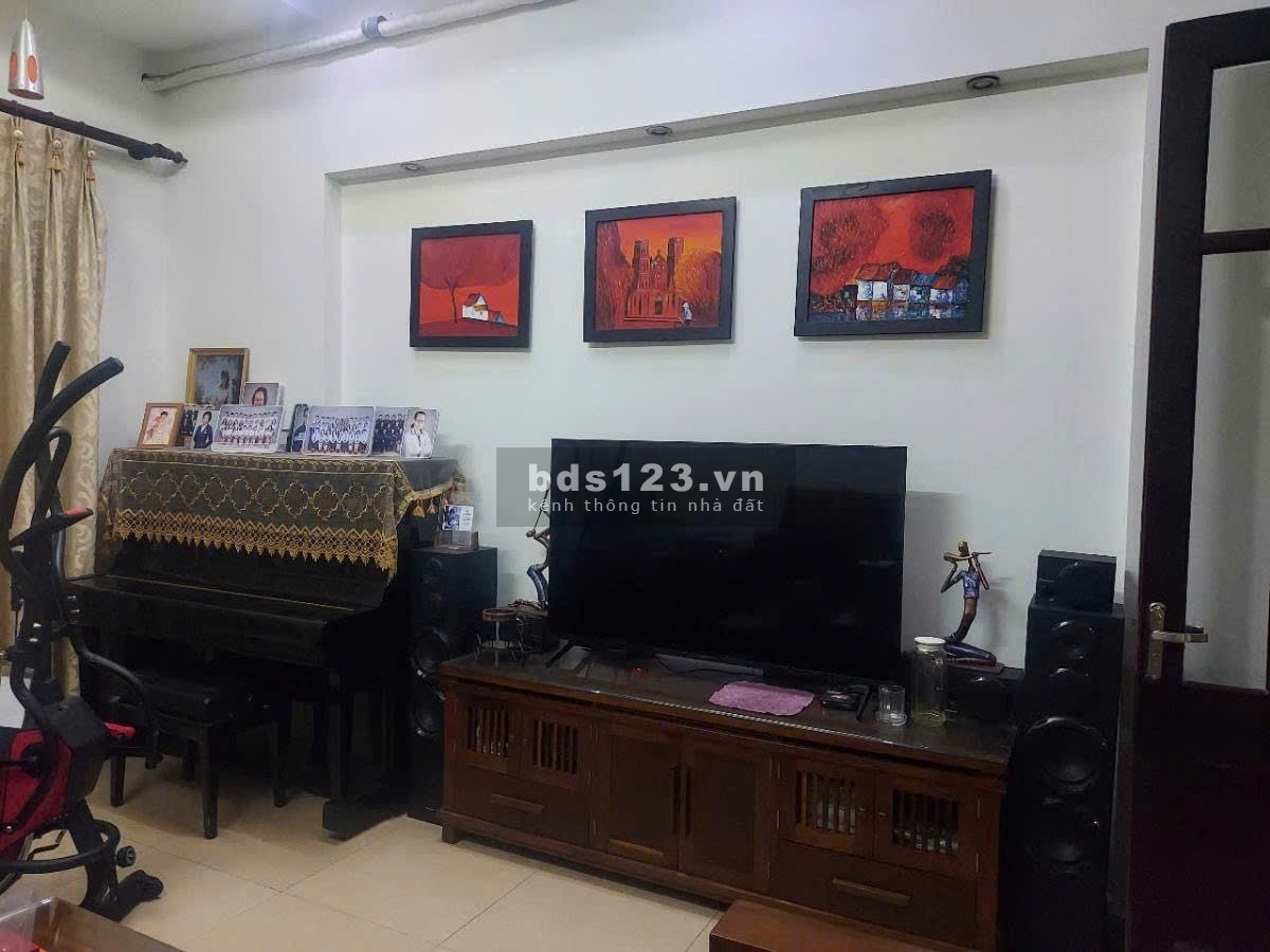 Phân lô – Ngõ thông – Ô tô qua nhà – Dân xây chắc chắn – Cực hiếm nhà bán