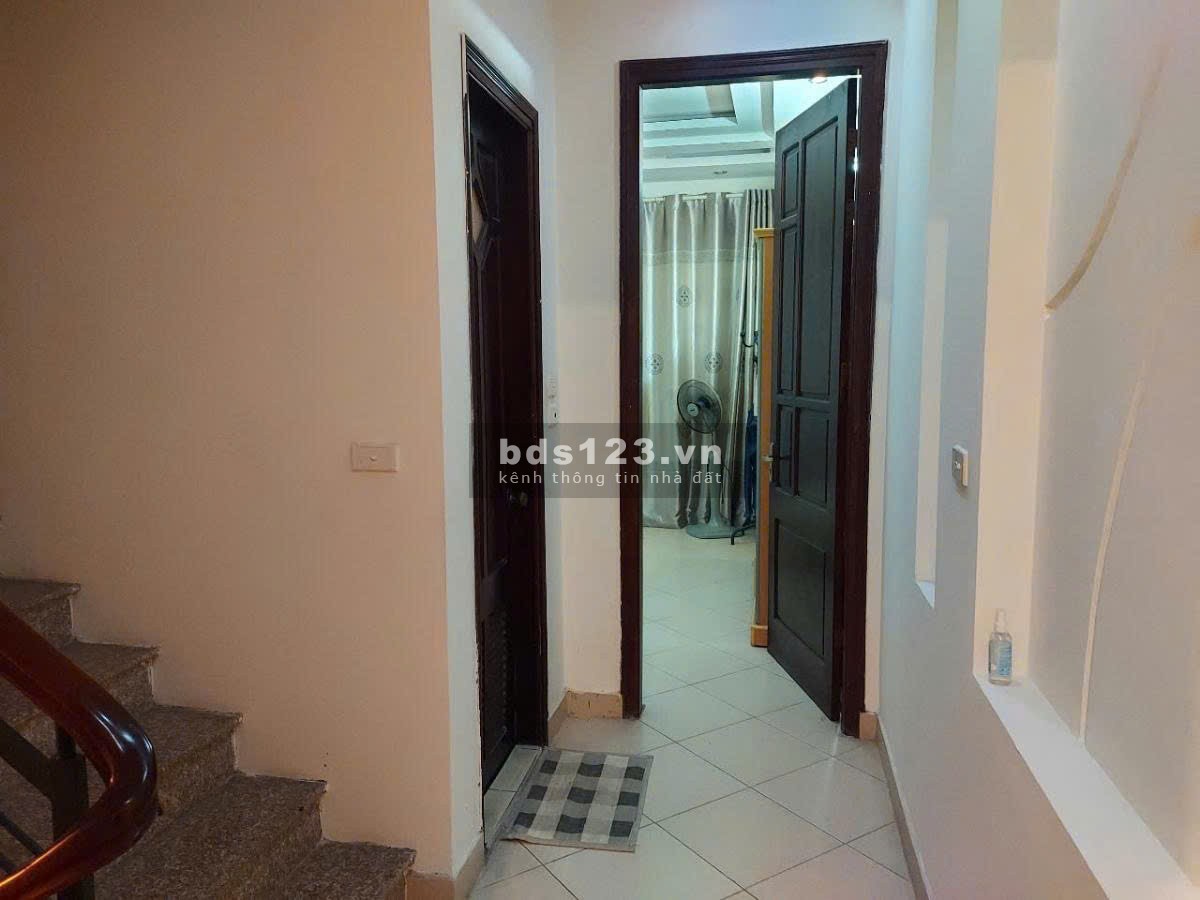 Phân lô – Ngõ thông – Ô tô qua nhà – Dân xây chắc chắn – Cực hiếm nhà bán