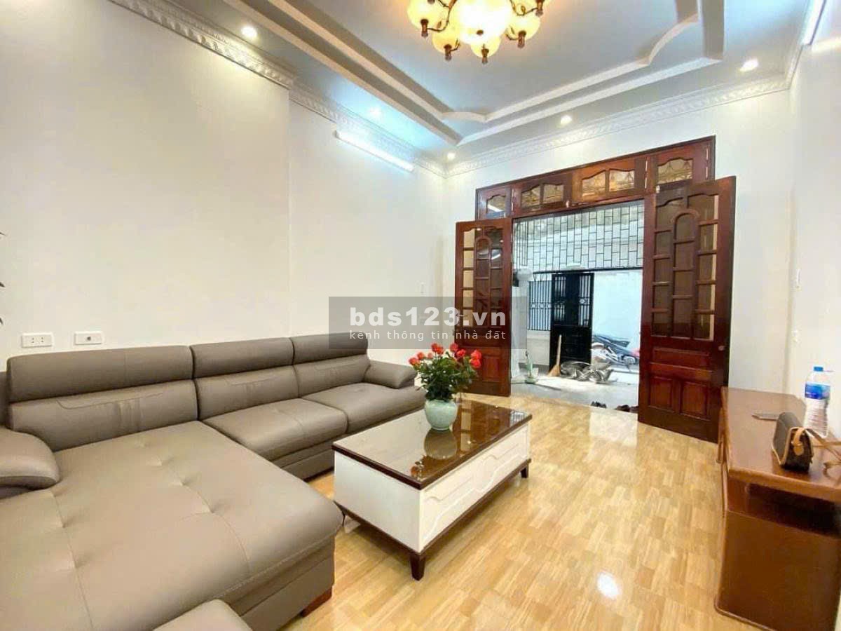 Mặt ngõ Trung Kính, Cầu Giấy – Cách phố 40m – 2 mặt thoáng – Giá yêu thương.