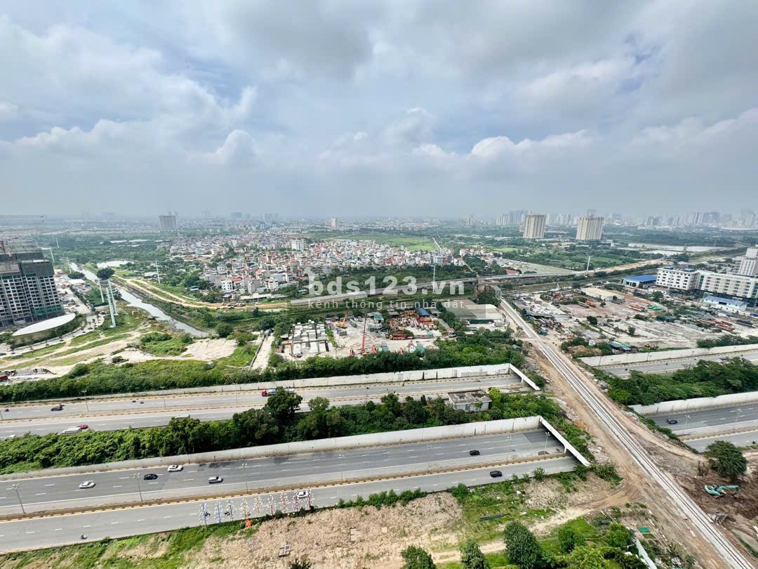 BÁN căn 2 ngủ Vinhomes Smart City – S1.02