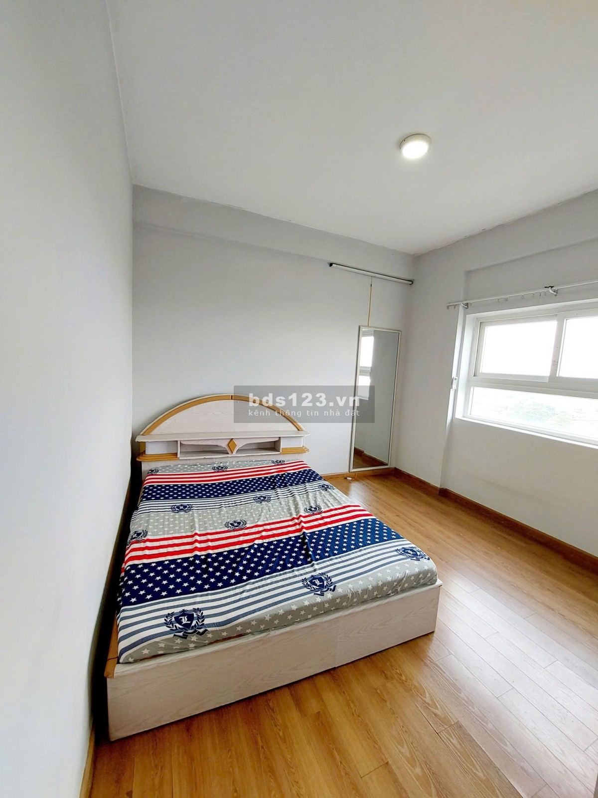 Chung cư Hoa Sen, Lạc Long Quân, Q11: 79m2, 2p ngủ, NT, 10tr/th
