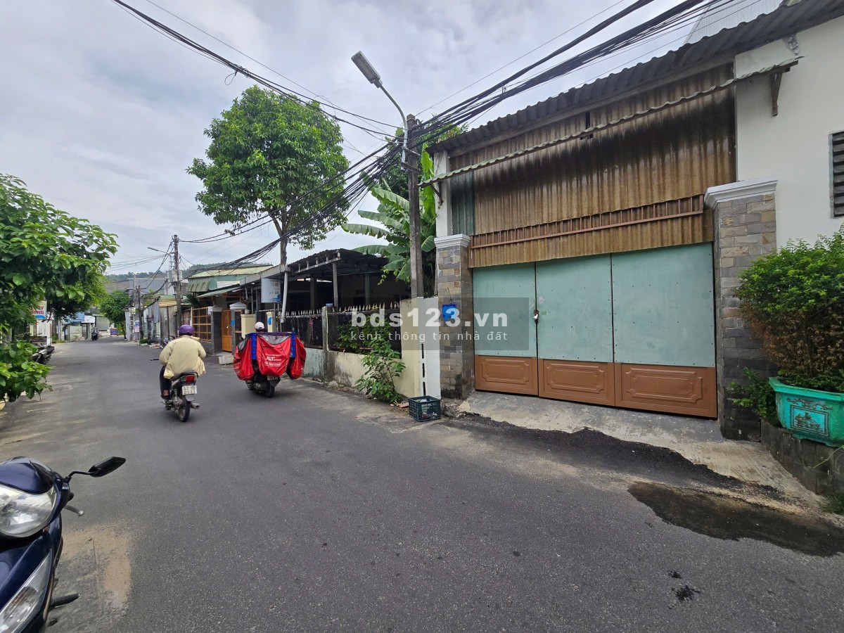 Bán đất Mặt Tiền đường nhựa 5m5 – Gần đại học Duy Tân, Liên Chiểu