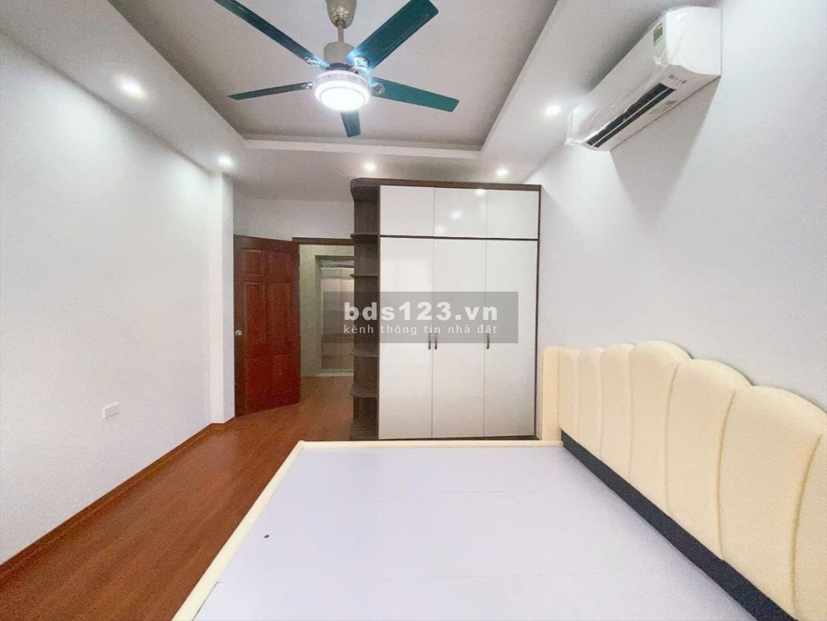 BÁN NHÀ VĂN PHÚ, OTO ĐỖ CỬA, 8.X TỶ