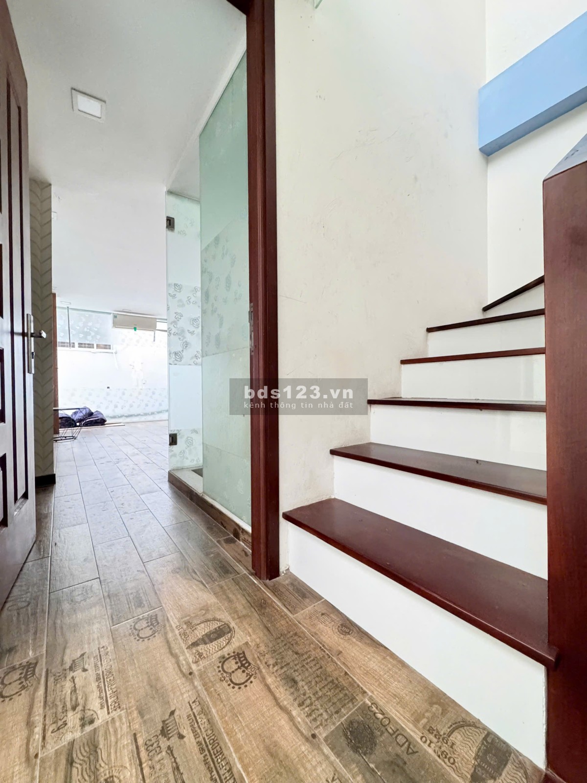 BÁN NHÀ HẺM_ĐƯỜNG TRẦN QUANG DIỆU_Q3_HCM