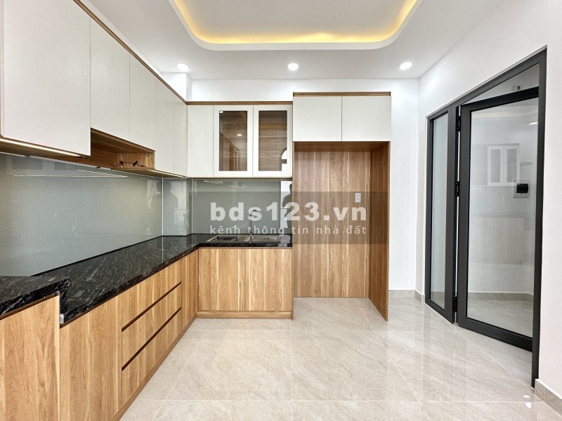 BÁN NHÀ QUẬN 1 - HXH TRẦN QUANG KHẢI - NGANG 4,15m - NHỈNH 9,4 $ (thương lượng)