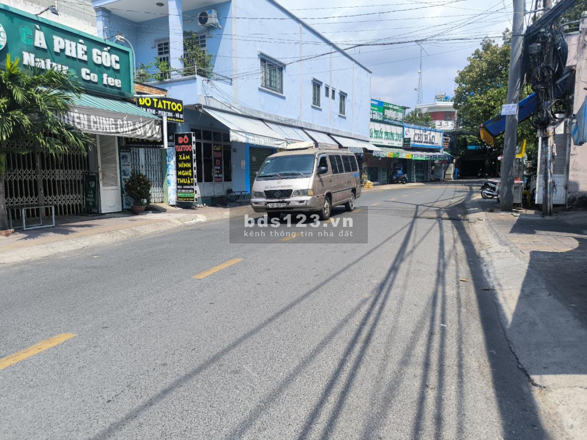 Mặt tiền kinh doanh đa ngành – Gần ngã tư Thủ Đức – Diện tích 5,2x23m, nở hậu – Chỉ 11 tỷ