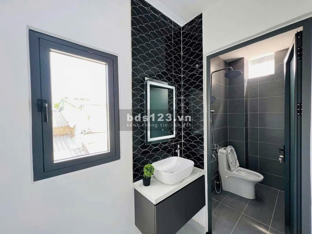 Bán nhà mới 2 tầng – 3 mặt kiệt – Nguyễn Huy Tưởng – chỉ 3 tỷ 050