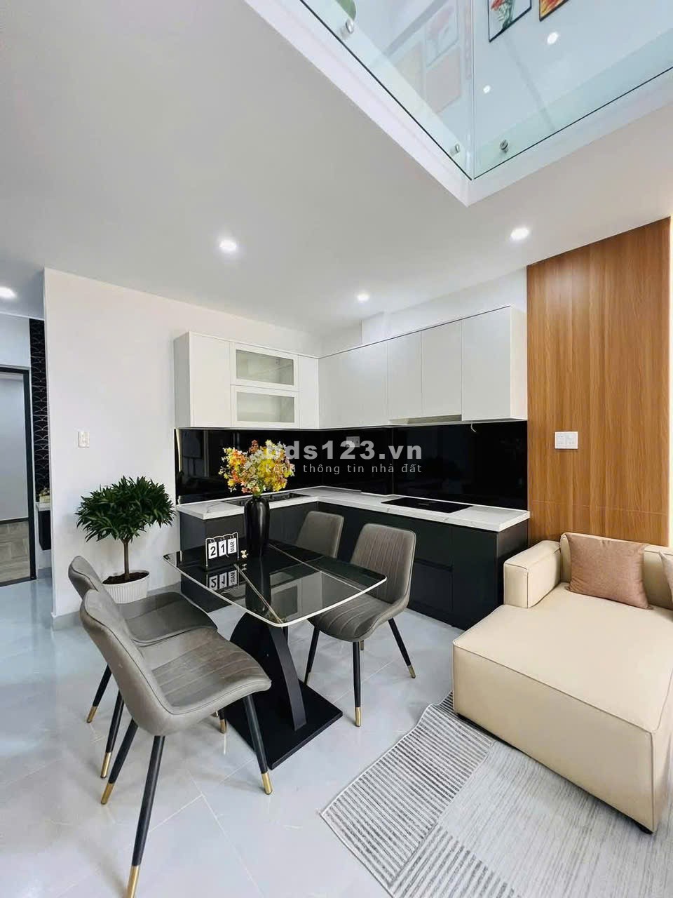 Bán nhà mới 2 tầng – 3 mặt kiệt – Nguyễn Huy Tưởng – chỉ 3 tỷ 050