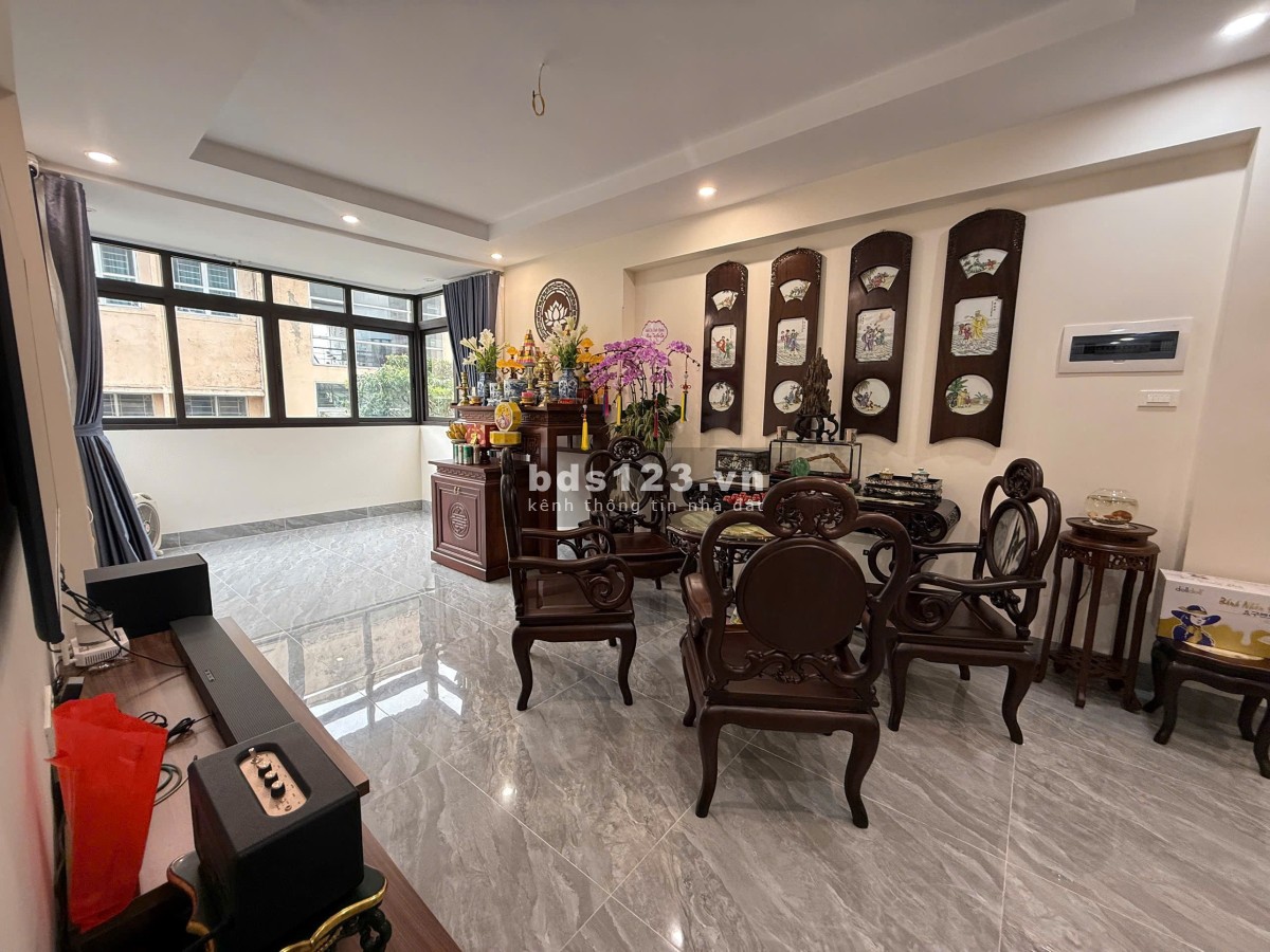 Chính chủ bán căn hộ Tập Thể Dầu Khí 133 phố Thái Thịnh, Láng Hạ, Đống Đa, Hà Nội