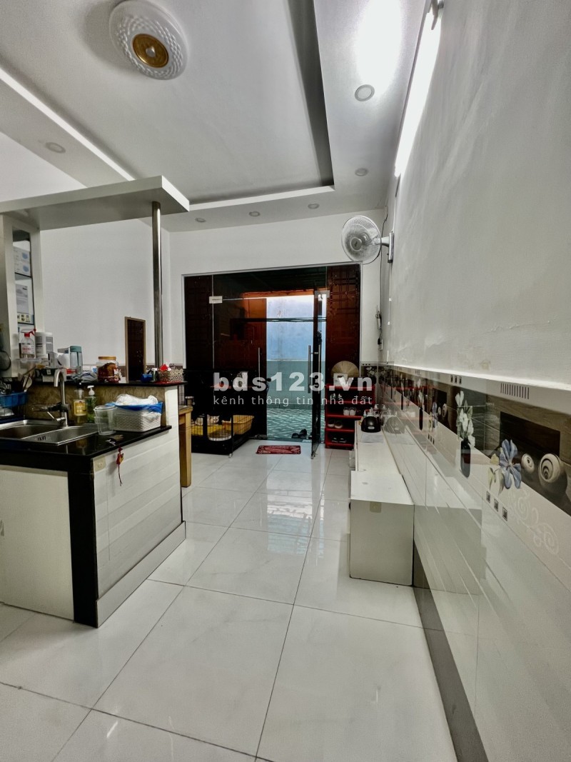 Bán nhà Quận 1 - Nhà hẻm 1/ đường Trần Quang Khải - 60m² (4,8 tỷ thương lượng)
