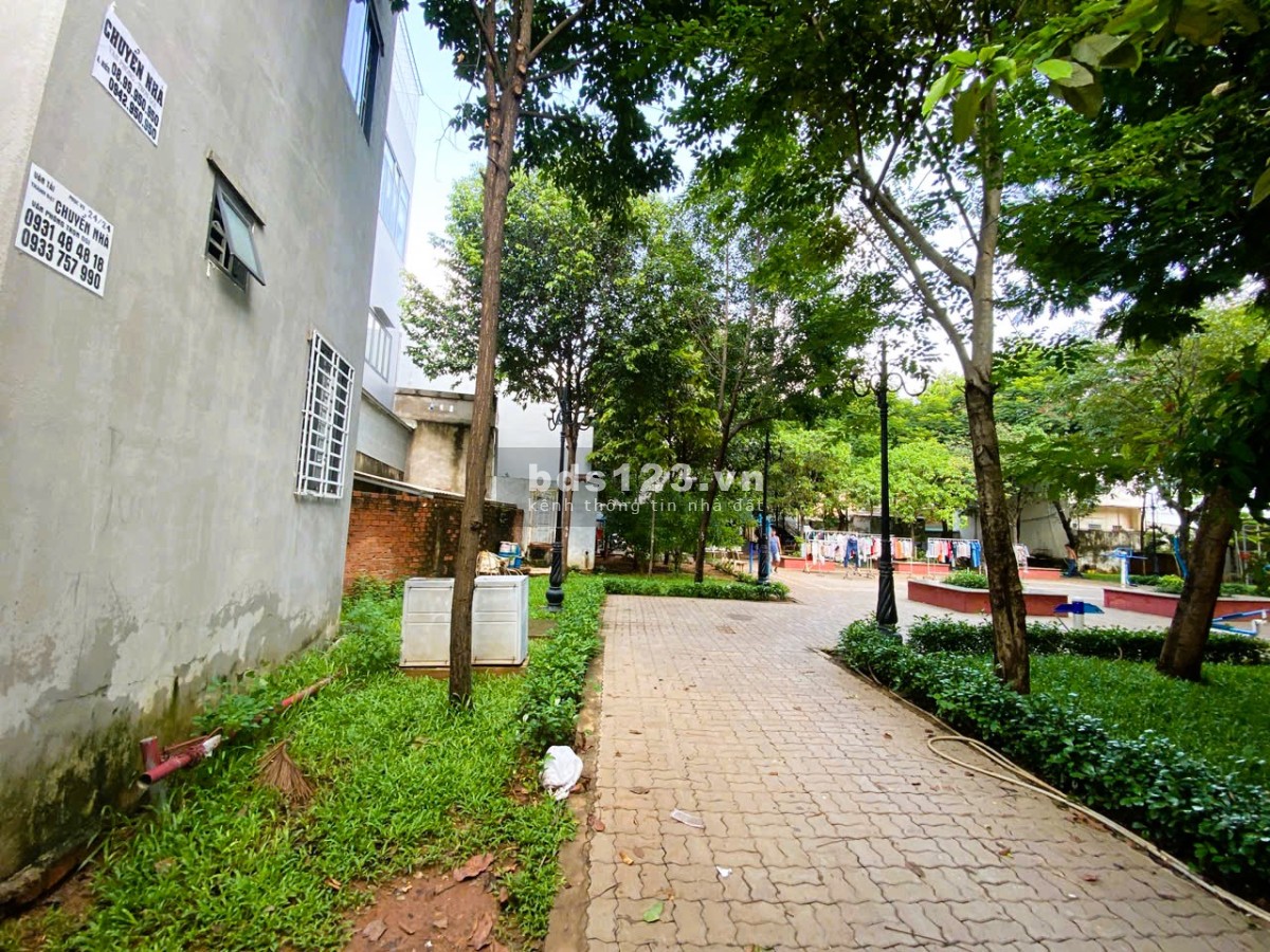 Bán nhà 2 mặt tiền đẹp - Ngay trung tâm Quận 2, 182m² nở hậu, ô tô ngủ sân, chỉ 14.2 tỷ