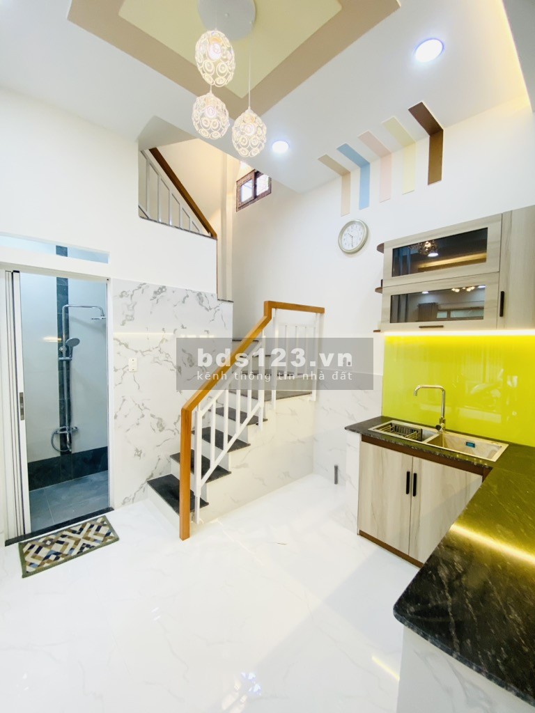 Bán Nhà Phường 15 Quận 8 - Nhà mới xây 3 tầng BTCT 4PN - Nhỉnh 3 tỷ - Gần cầu số 3 - SHR