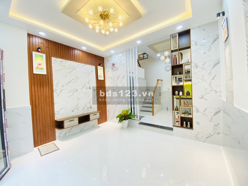 Bán Nhà Phường 15 Quận 8 - Nhà mới xây 3 tầng BTCT 4PN - Nhỉnh 3 tỷ - Gần cầu số 3 - SHR