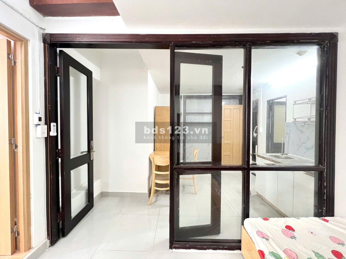 Căn hộ bancon 40m2, 1PN, PK đủ nội thất -224/20 Lý Thường…